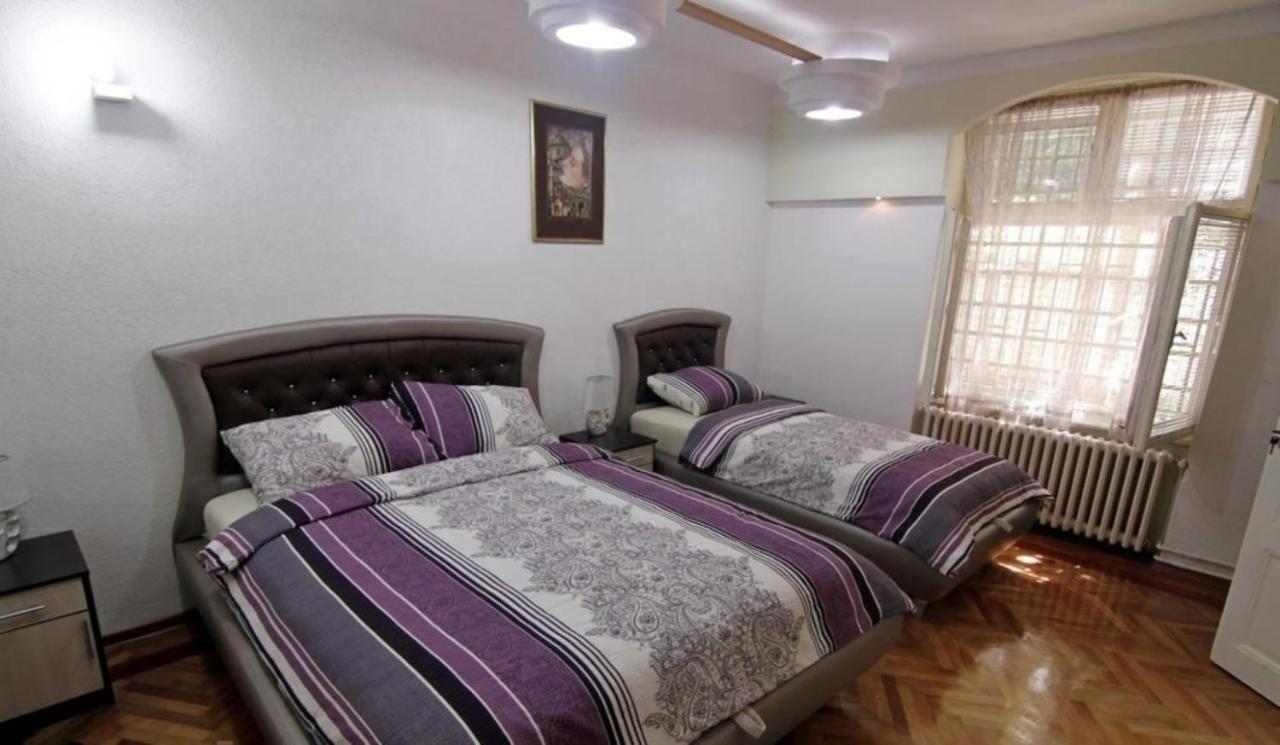 Bukoleon Apartment Belgrad Exteriör bild